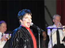 An Even Grander Finale than Ever Newly Honored Liza Minnelli brings down the Curtain on Fourth DR Global Film Festival